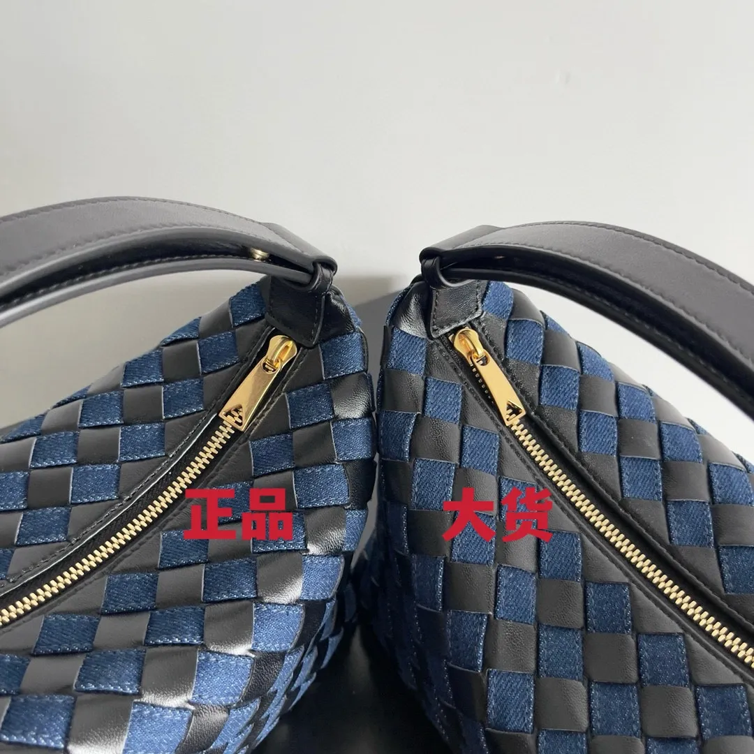 Authentic products vs bulk goods batch 1560